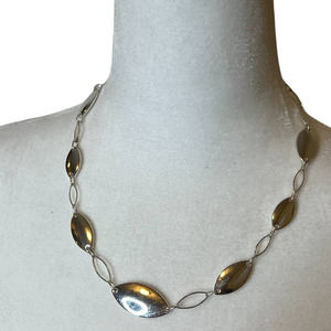 Swavorski Silver Tone Oval Disk Necklace, approx 19" inches